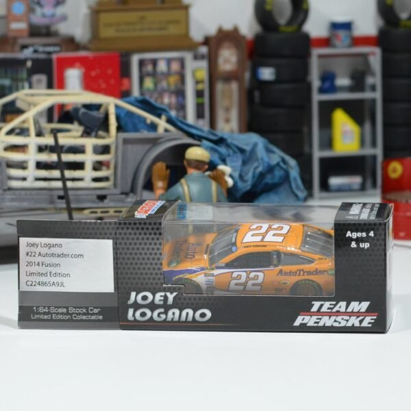 2014 Joey Logano AutoTrader.com 1/64