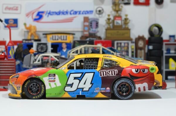 2021 Kyle Busch Nashville Xfinity win 1/24 – Image 7