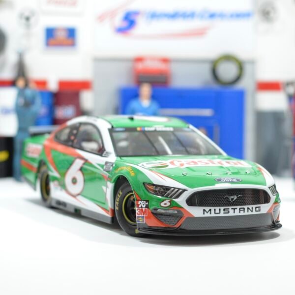 2020 Ryan Newman #6 Castrol 1/24 – Image 3