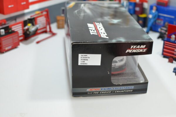 2015 Joey Logano #22 Discount Tire 1/24 – Image 9