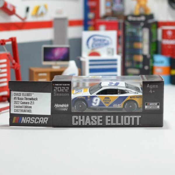 2022 Chase Elliott #9 Napa Throwback 1/64