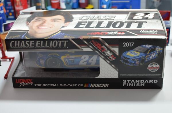 2017 Chase Elliott #24 Napa Daytona 500 Pole 1/24 – Image 6