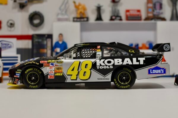 2008 Jimmie Johnson #48 Lowe's / Kobalt Tools 1/24 – Image 6