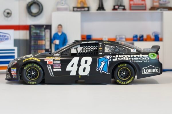 2015 Jimmie Johnson #48 Jimmie Johnson Foundation 1/24 – Image 6