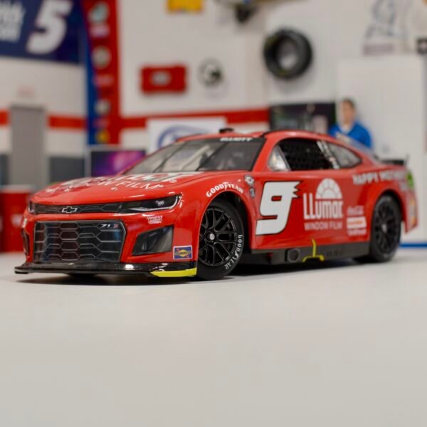 2023 CHASE ELLIOTT #9 Llumar Throwback 1/24 – Image 5