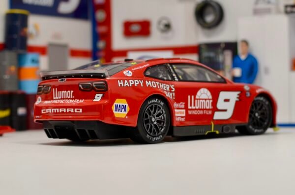 2023 CHASE ELLIOTT #9 Llumar Throwback 1/24 – Image 4
