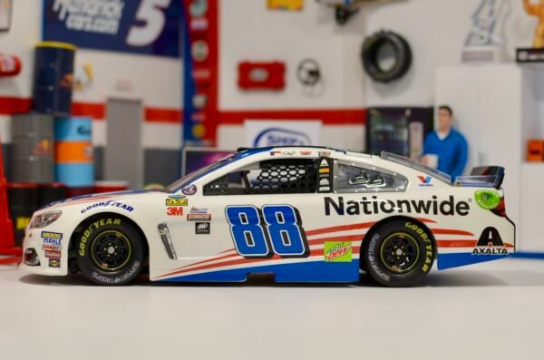 2017 Dale Earnhardt Jr #88 Nationwide Patriotic 1/24 ARC – Image 6