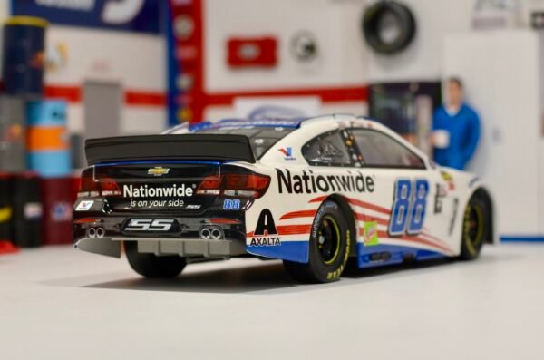 2017 Dale Earnhardt Jr #88 Nationwide Patriotic 1/24 ARC – Image 4