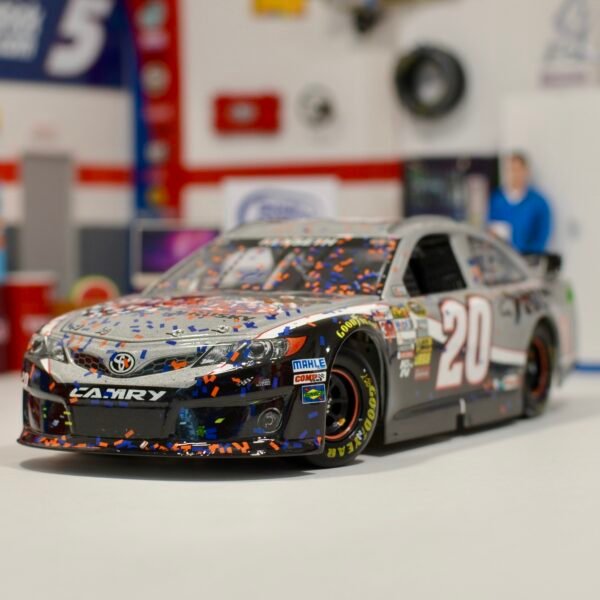 2013 Matt Kenseth #20 Husky Tools 500th Start New Hampshire Win 1/24 – Image 6