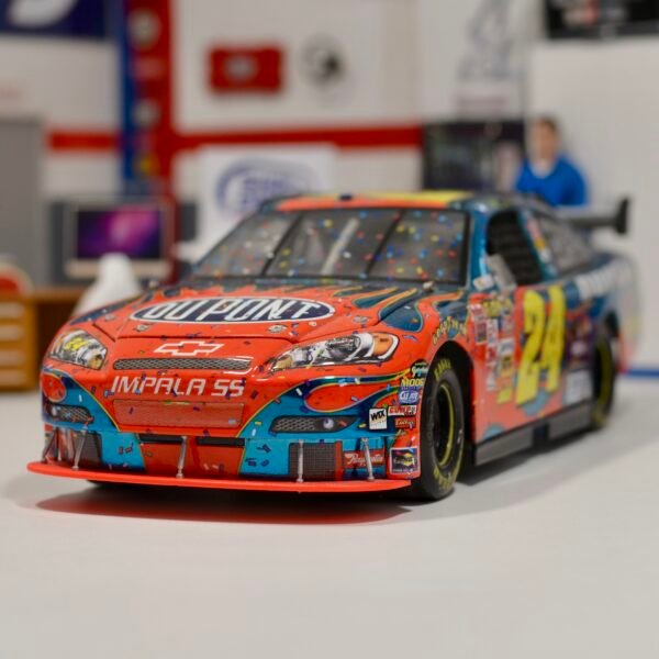 2007 Jeff Gordon #24 DuPont Phoenix Win 1/24 Color Chrome – Image 4
