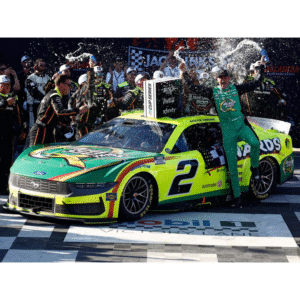** Précommande ** 2025 Austin Cindric #2 Menards / Quaker State 27/04/2025 Race Win