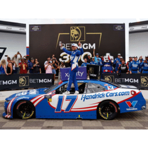 ** Précommande ** 2025 William Byron #17 Hendrickcars.com Charlotte 24/05/25 Race Win