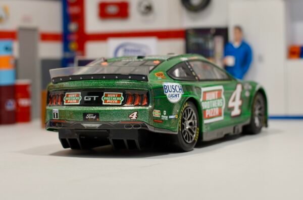 2023 Kevin Harvick #4 Hunt Brothers Pizza (Green) 1/24 ARC Galaxy Color – Image 5