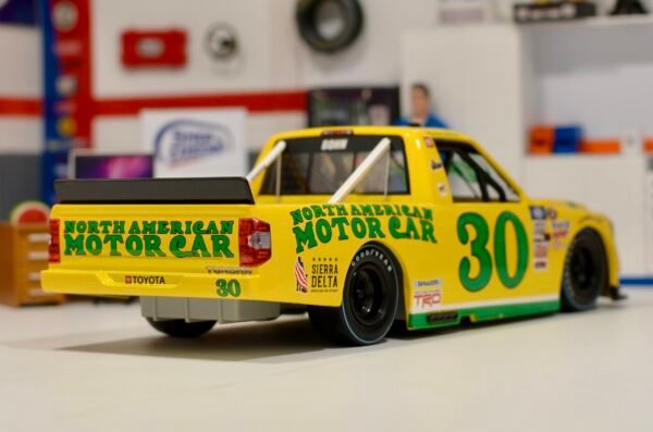 2021 Danny Bohn #30 North American Motor Car Throwback 1/24 ARC Autographed (Michael Walltrip) – Image 5