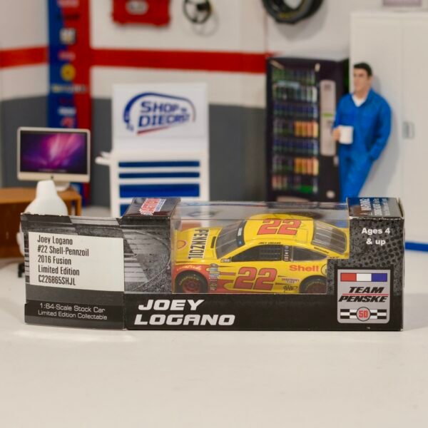 2016 Joey Logano #22 Shell-Pennzoil 1/64