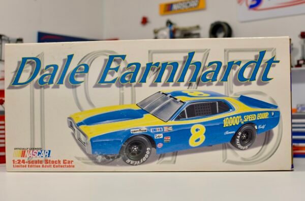 1975 Dale Earnhardt Sr #8 RPM 1/24 – Image 2
