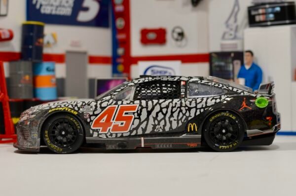 2022 KURT BUSCH #45 Jordan Brand Kansas Win 1/24 Elite – Image 7