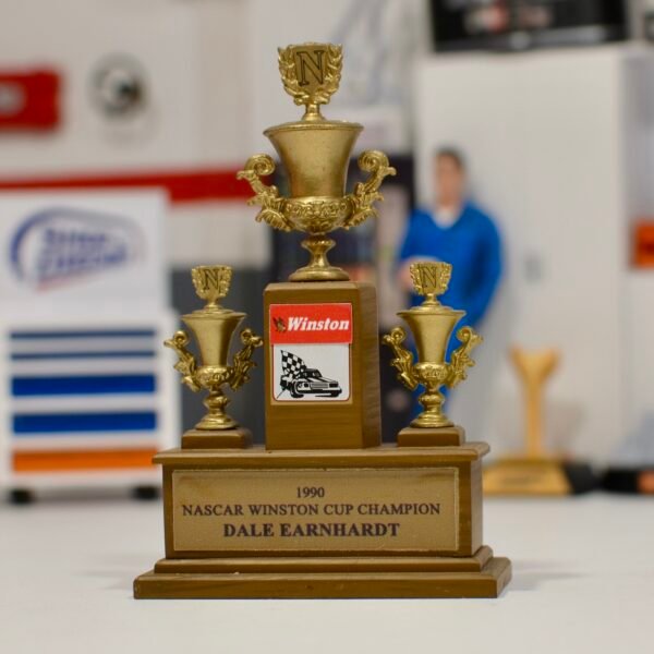 1990 Trophée Champion Dale Earnhardt Sr (2 versions au choix) – Image 3