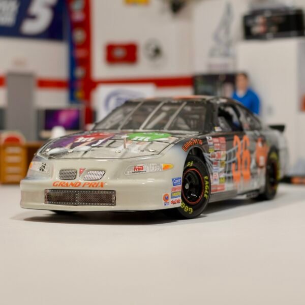 2001 Ken Schrader #36 M & M's/Halloween 1/24 Elite – Image 4