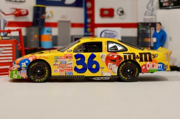 2000 Ken Schrader #36 M & M's 1/24 Elite – Image 5