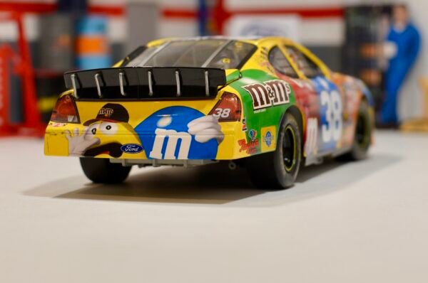2004 Eliott Sadler #38 M&M's / Texas Win / Raced Version 1/24 Elite – Image 3