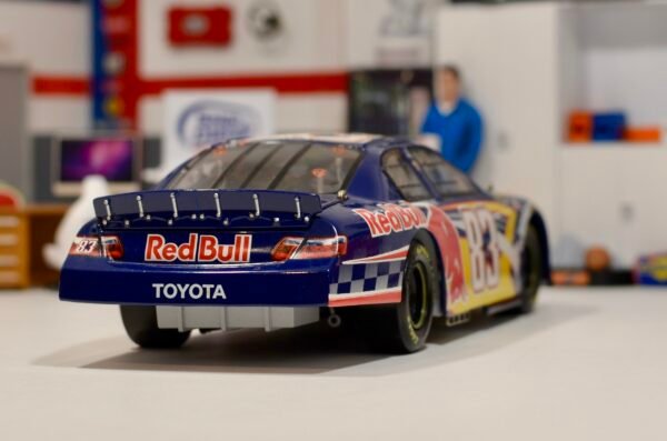 2007 Brian Vickers #83 Red Bull 1/24 ARC – Image 2