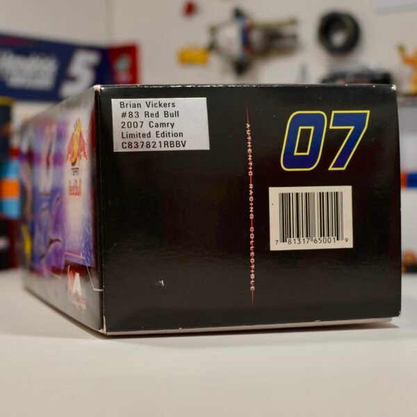 2007 Brian Vickers #83 Red Bull 1/24 ARC – Image 6