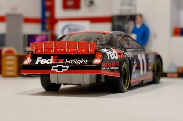2007 Denny Hamlin #11 FedEx / American Heroes 1/24 Elite – Image 4