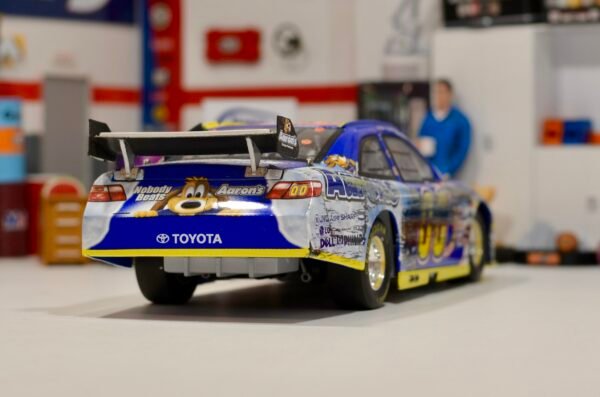 2009 David Reutimann #00 Aaron's Lowe's Win 1/24 Autographed – Image 7