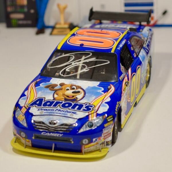 2009 David Reutimann #00 Aaron's Lowe's Win 1/24 Autographed – Image 5