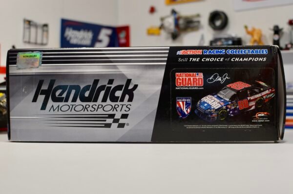 2010 Dale Earnhardt Jr. #88 National Guard Honoring Our Soldiers 1/24 ARC – Image 3