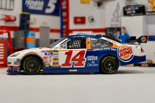 2009 Tony Stewart #14 Burger King 1/24 Autographed – Image 7