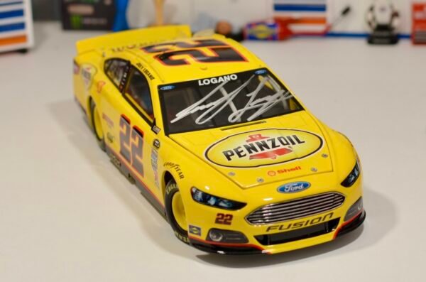 2013 Joey Logano #22 Pennzoil 1/24 ARC – Image 4