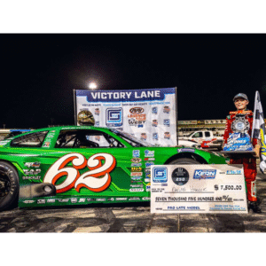 ** Précommande ** 2025 Keelan Harvick #62 Hunt Brother's Pizza Bakersfield 31/05/25 Race Win