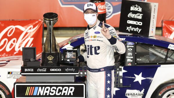 Trophée Charlotte Coca Cola 600 (2 options au choix) – Image 4