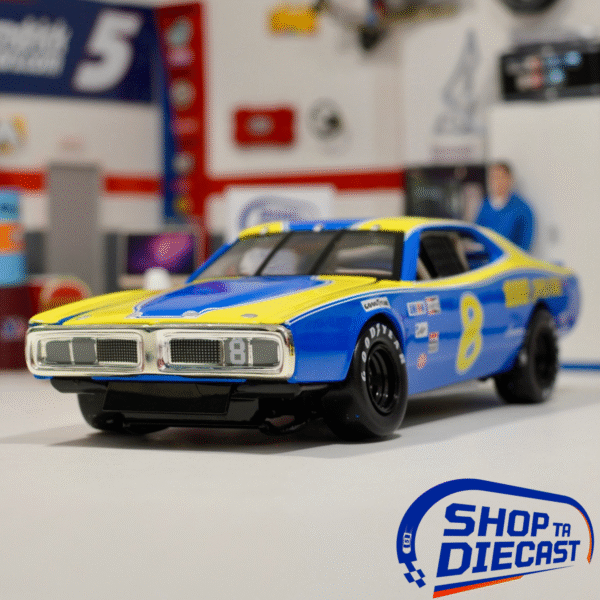 1975 Dale Earnhardt Sr #8 RPM 1/24