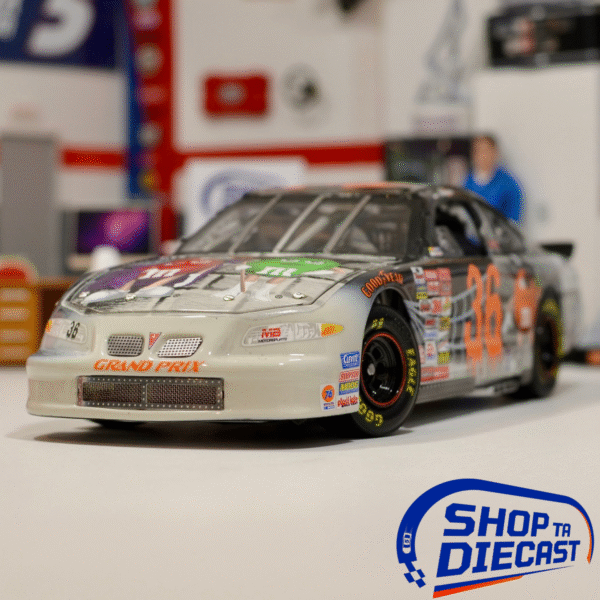2001 Ken Schrader #36 M & M's/Halloween 1/24 Elite