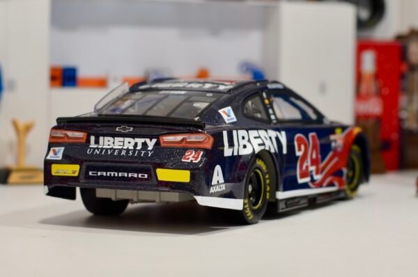 2018 William Byron #24 Liberty University 1/24 Elite Galaxy Color – Image 6