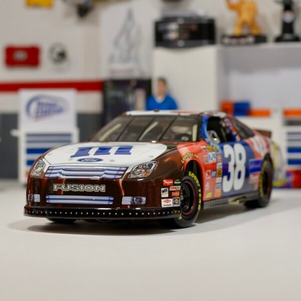 2007 David Gilliland #38 M&M's 4th of July 1/24 ARC Standard – Image 5