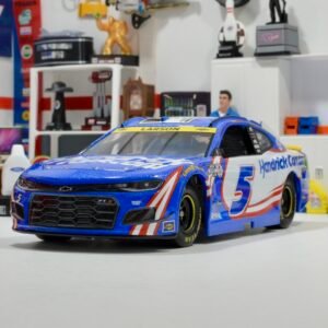 2021 KYLE LARSON #5 Hendrickcars.com Champion 1/24 Elite Galaxy Color