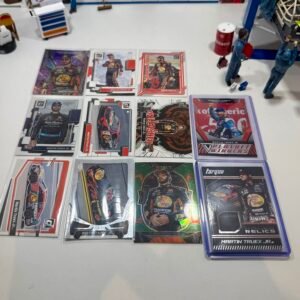 Lot de cartes Martin Truex Jr numéro 4