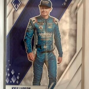 2022 Panini Chronicles Phoenix #10 Kyle Larson Base