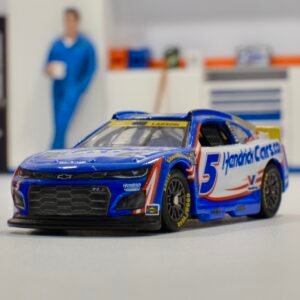 2025 KYLE LARSON #5 HendrickCars.com Champion 1/64 Diecast Chassis