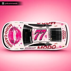 ** Précommande ** 2026 Carson Hocevar #77 Modo Casino Pink
