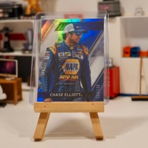 2017	Panini	Absolute Racing	/	32	Chase Elliott	Holo	154/199