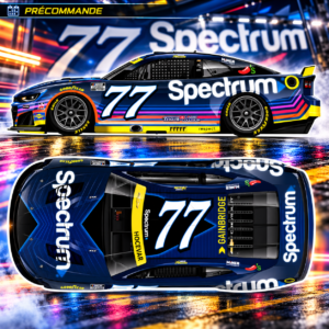 ** Précommande ** 2026 Carson Hocevar #77 Spectrum "Dark Mode"